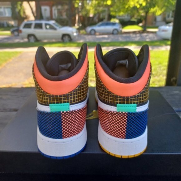 Nike Air Jordan 1 Mid MMD Multi-Color Grid Sneakers - Size 6 Youth Shoes - Picture 4 of 9